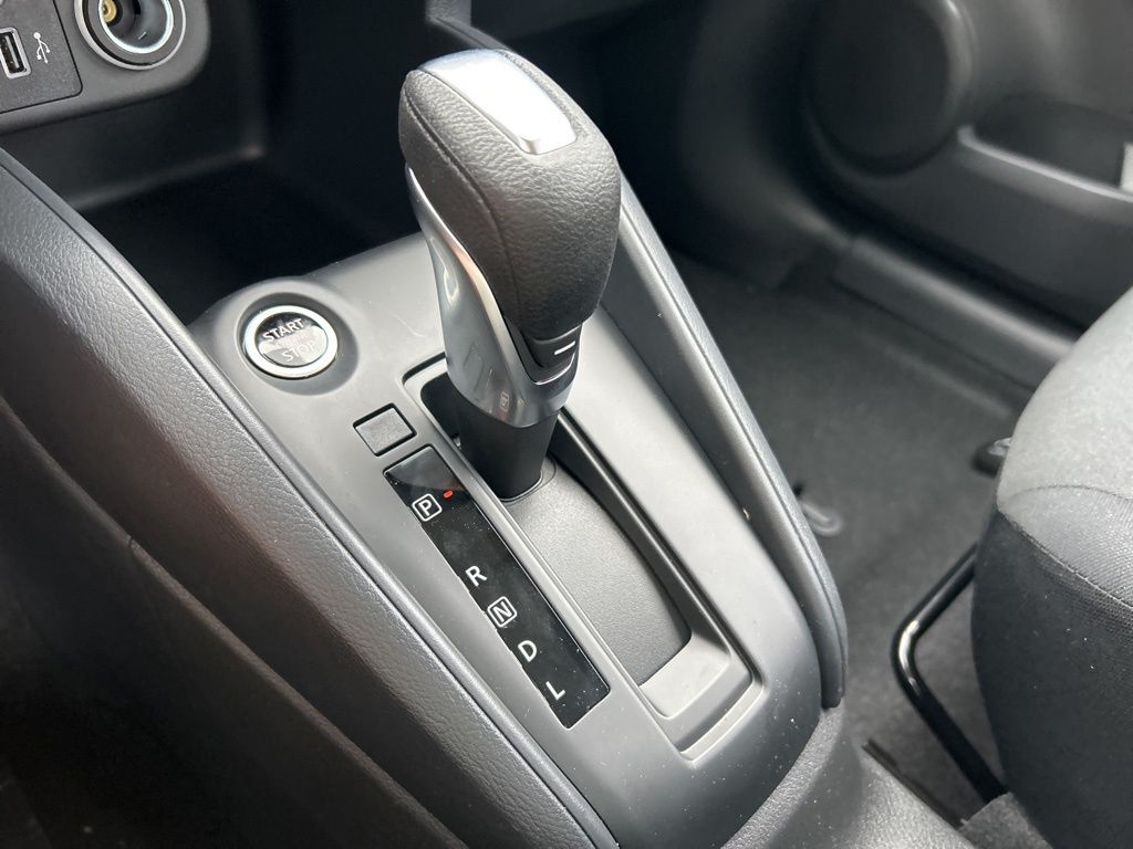 2024 Nissan Kicks S photo 28