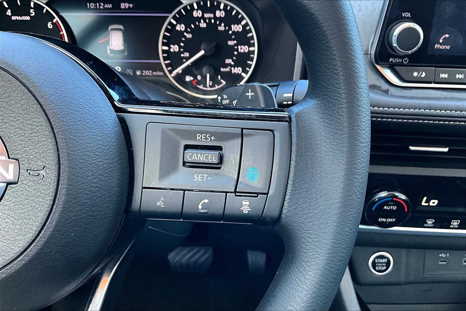 2023 Nissan Rogue SV photo 22