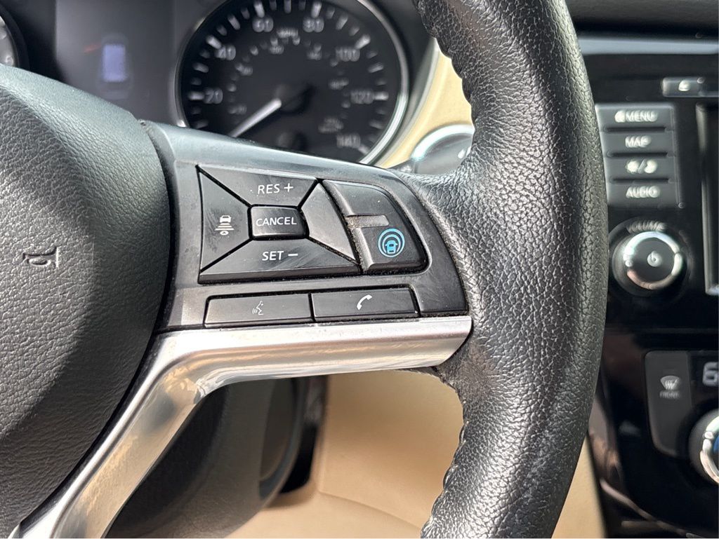 2020 Nissan Rogue SL photo 24