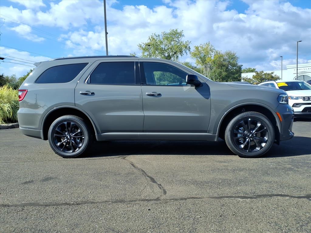 2026 Dodge Durango GT photo 2