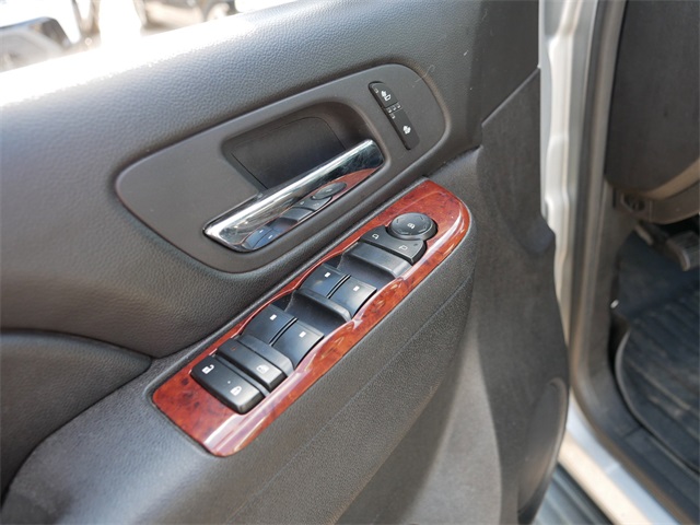 2013 Chevrolet Tahoe LT photo 16