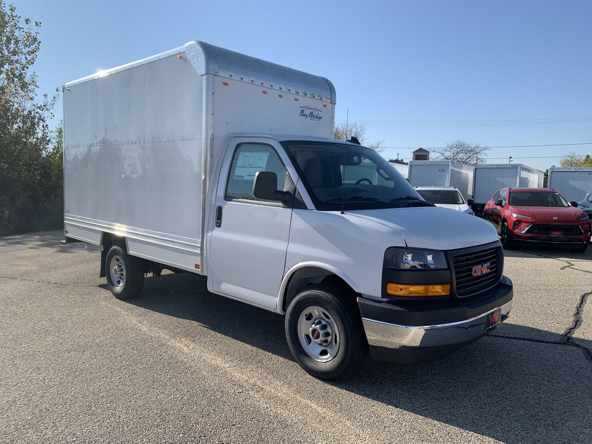 2025 Gmc Savana Cutaway 3500 photo 28