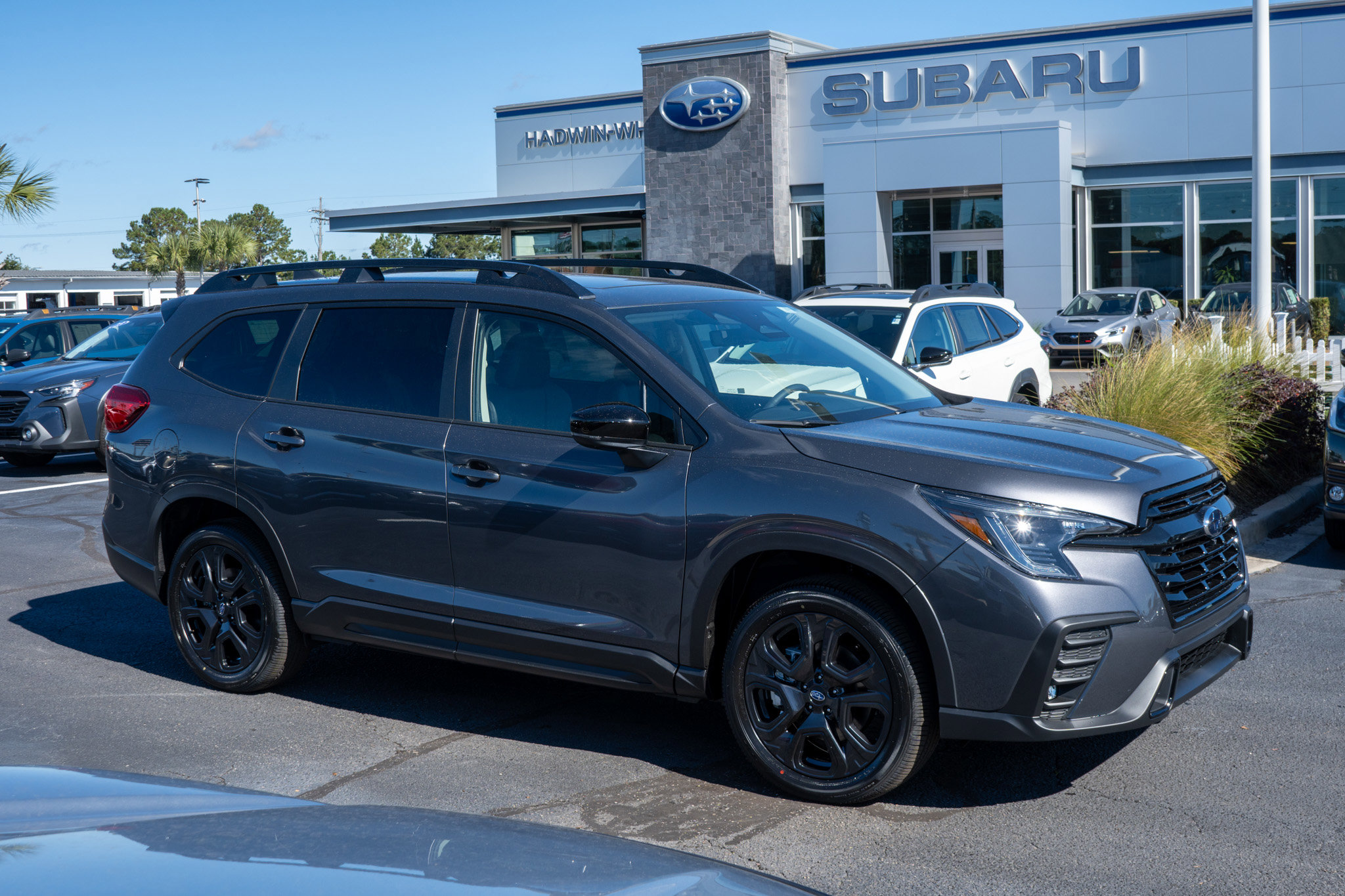 2025 Subaru Ascent Onyx Edition-Touring's photo