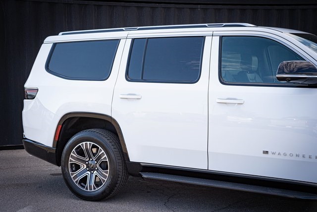 2025 Jeep Wagoneer Base photo 6