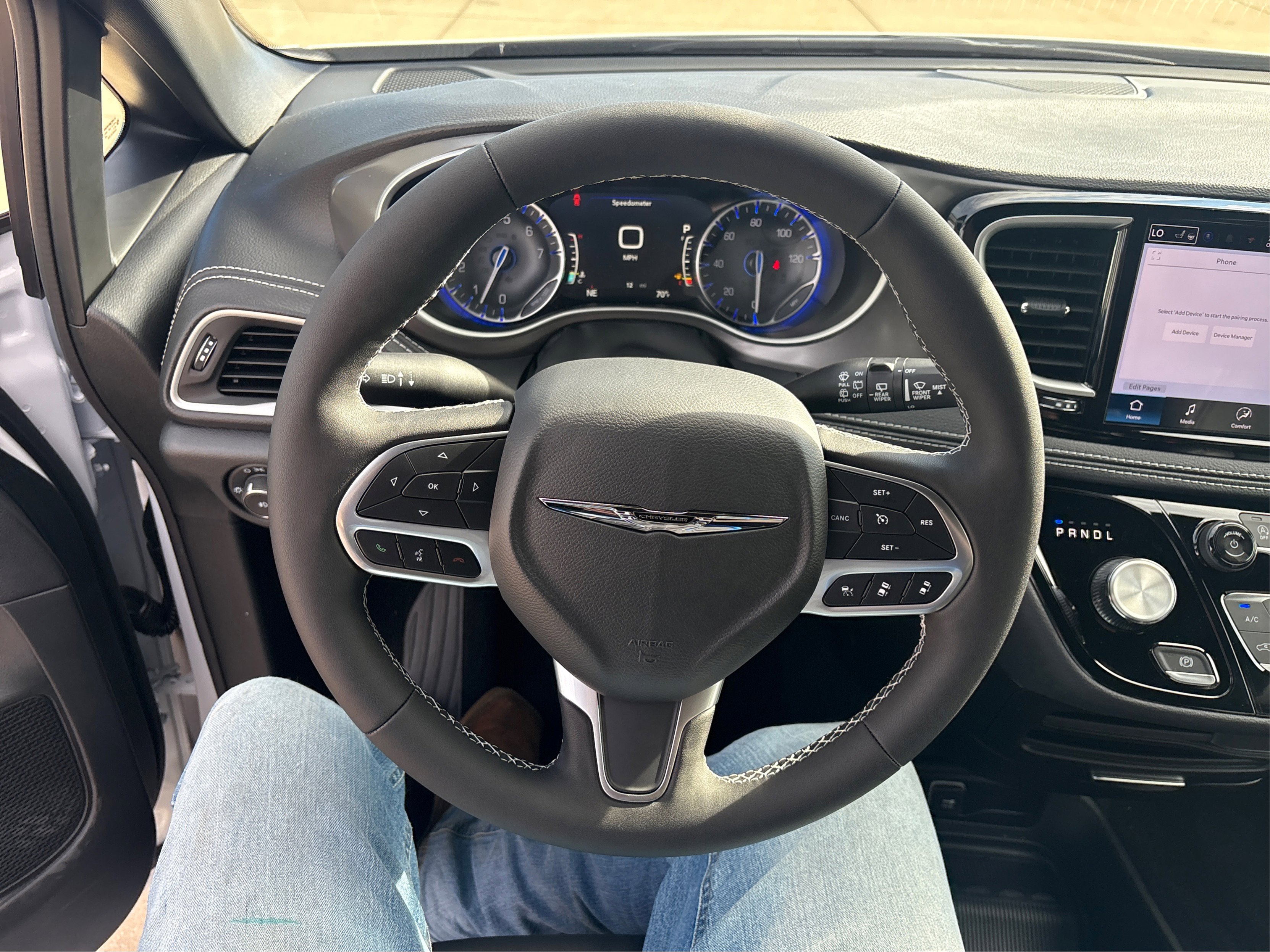2026 Chrysler Pacifica photo 13