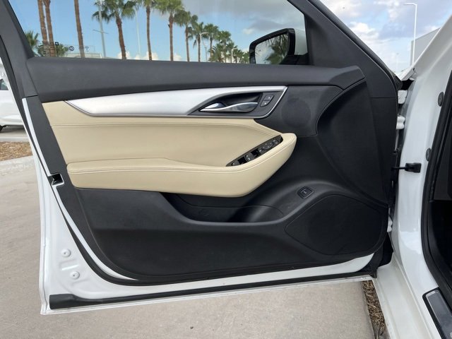 2023 Cadillac CT5 Luxury photo 9