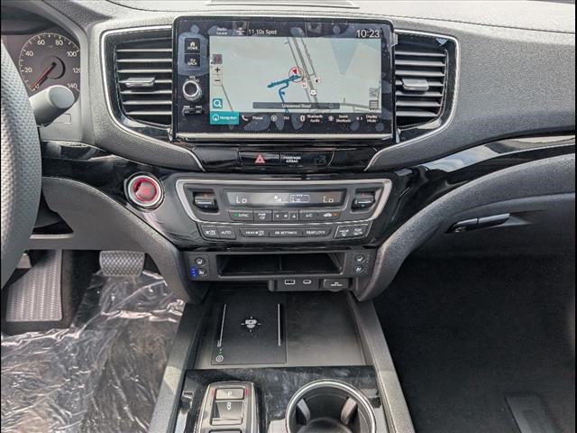 2025 Honda Ridgeline Black Edition photo 10