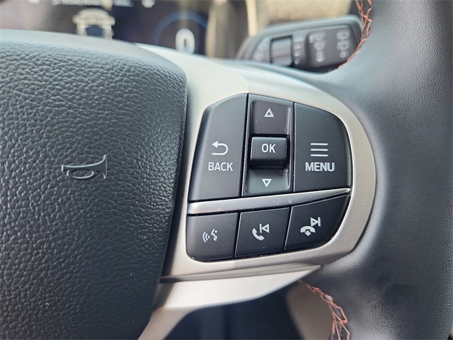 2025 Ford Explorer photo 6