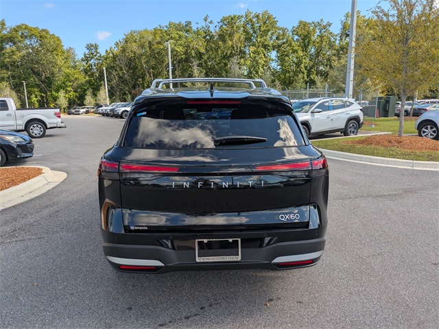 2026 Infiniti QX60 Luxe photo 3