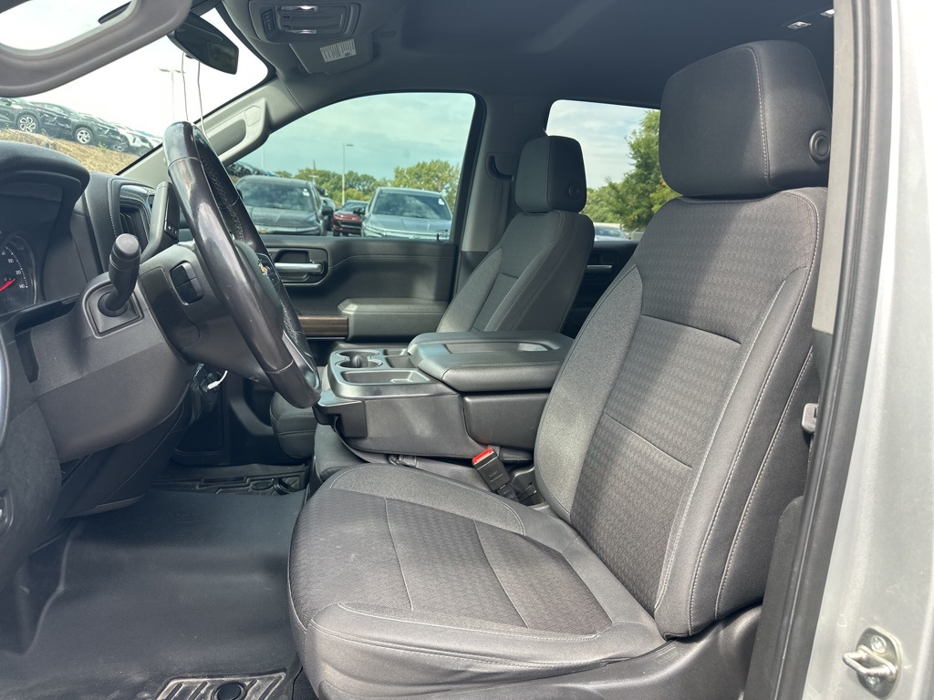 2020 Chevrolet Silverado 1500 LT photo 13