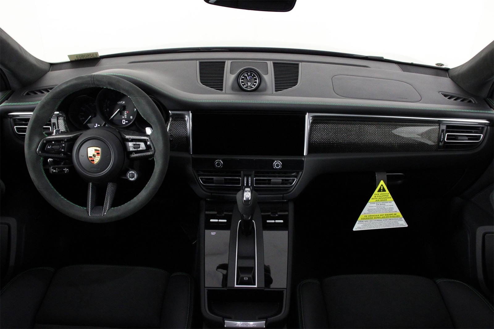 2025 Porsche Macan GTS photo 10