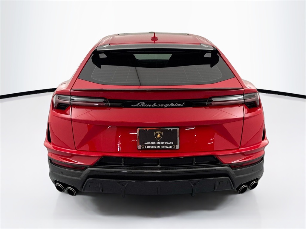 2023 Lamborghini Urus Performante photo 6