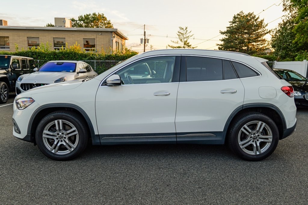 2022 Mercedes Benz GLA 250 4MATIC photo 4