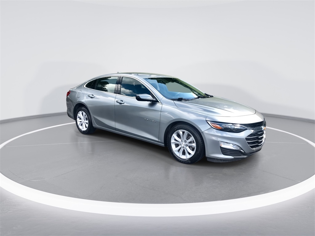 2023 Chevrolet Malibu 1LT photo 2