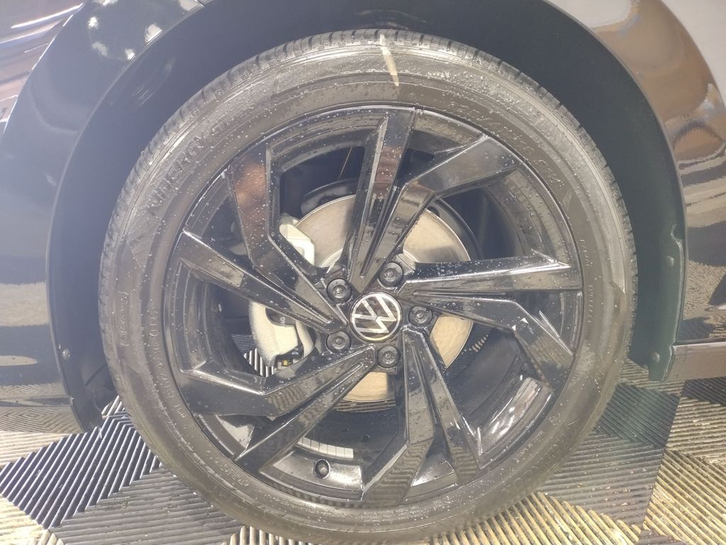 2025 Volkswagen Jetta 1.5T SE photo 4