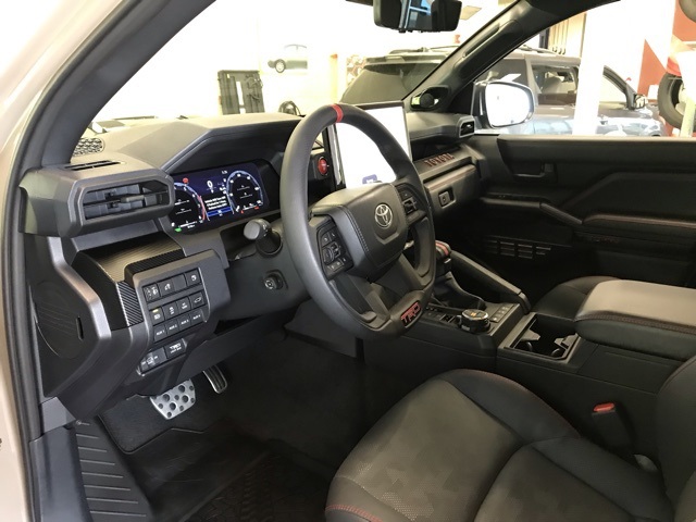 2025 Toyota 4Runner TRD Pro photo 12