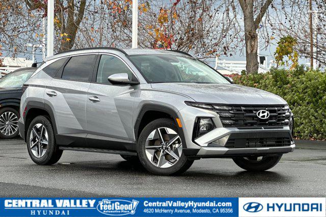 2026 Hyundai Tucson Blue SE's photo