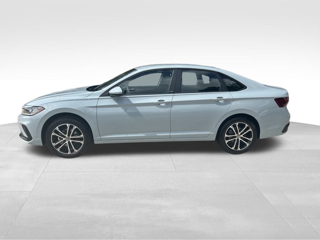 2026 Volkswagen Jetta 1.5T Sport photo 4