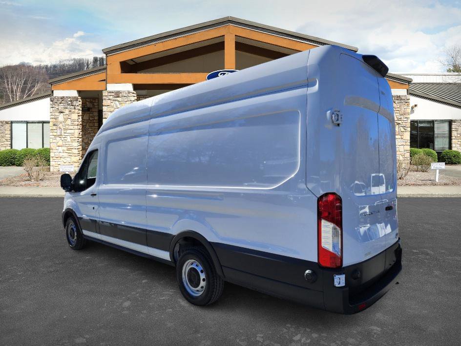2024 Ford Transit photo 4