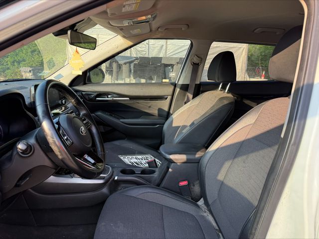 2021 Kia Seltos S photo 2