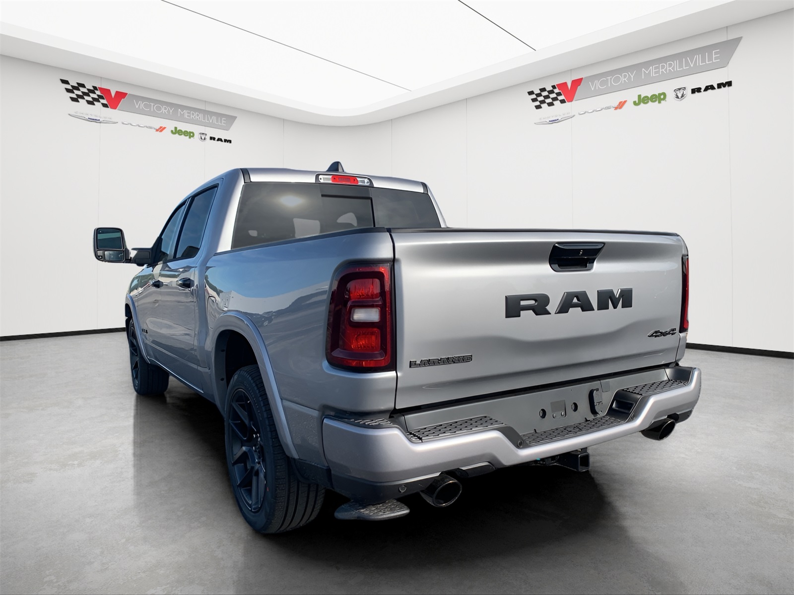 2026 Ram 1500 Laramie photo 2