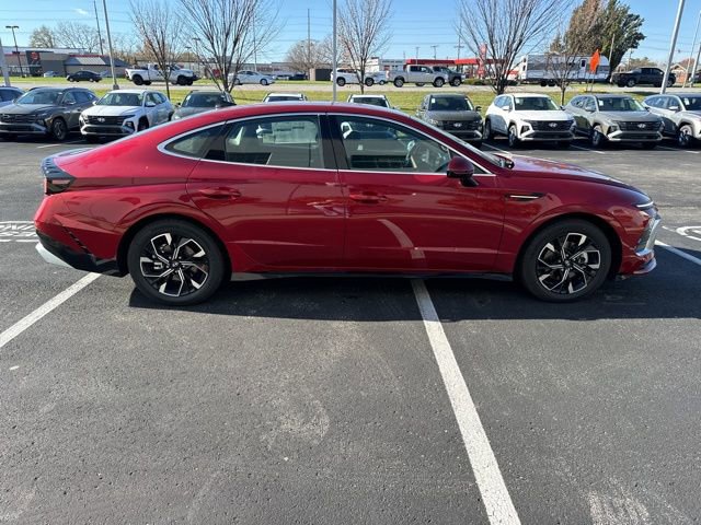 2024 Hyundai Sonata SEL photo 4
