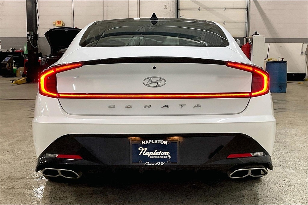 2021 HYUNDAI SONATA - Image 2