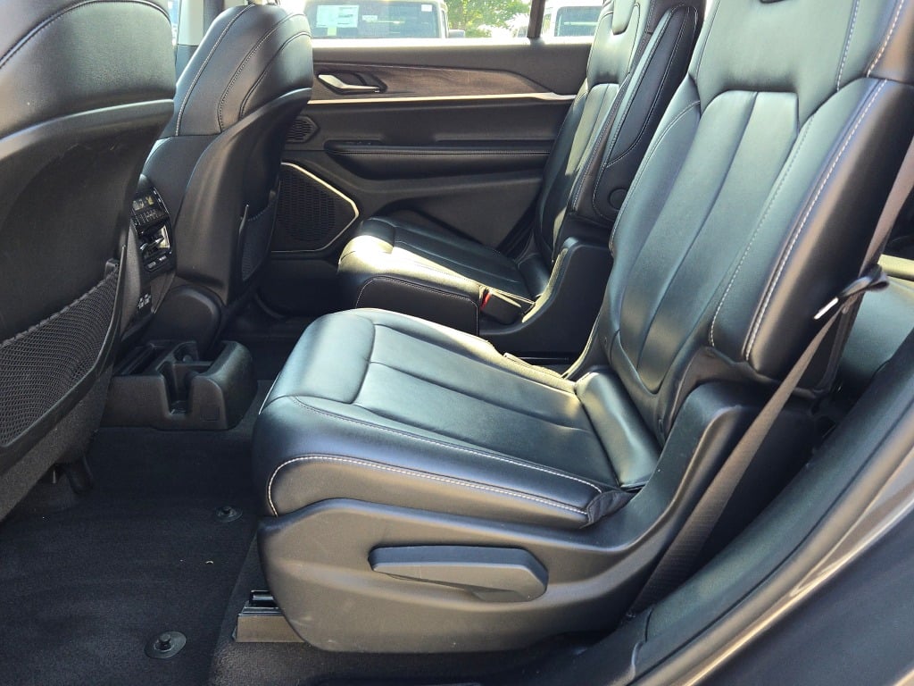 2021 Jeep Grand Cherokee Limited photo 17