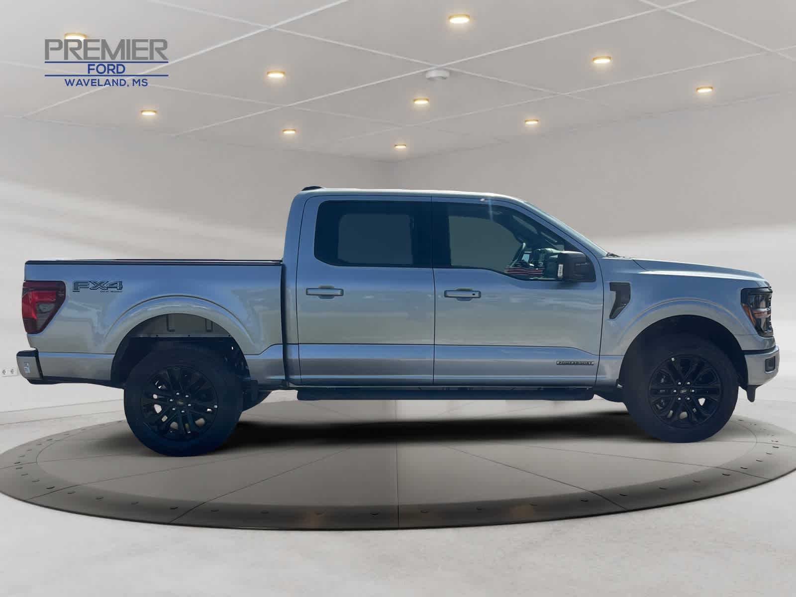 2025 Ford F-150 XLT photo 4
