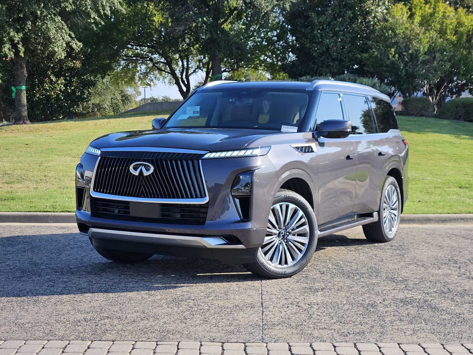 2026 Infiniti QX80 Autograph AWD photo 3