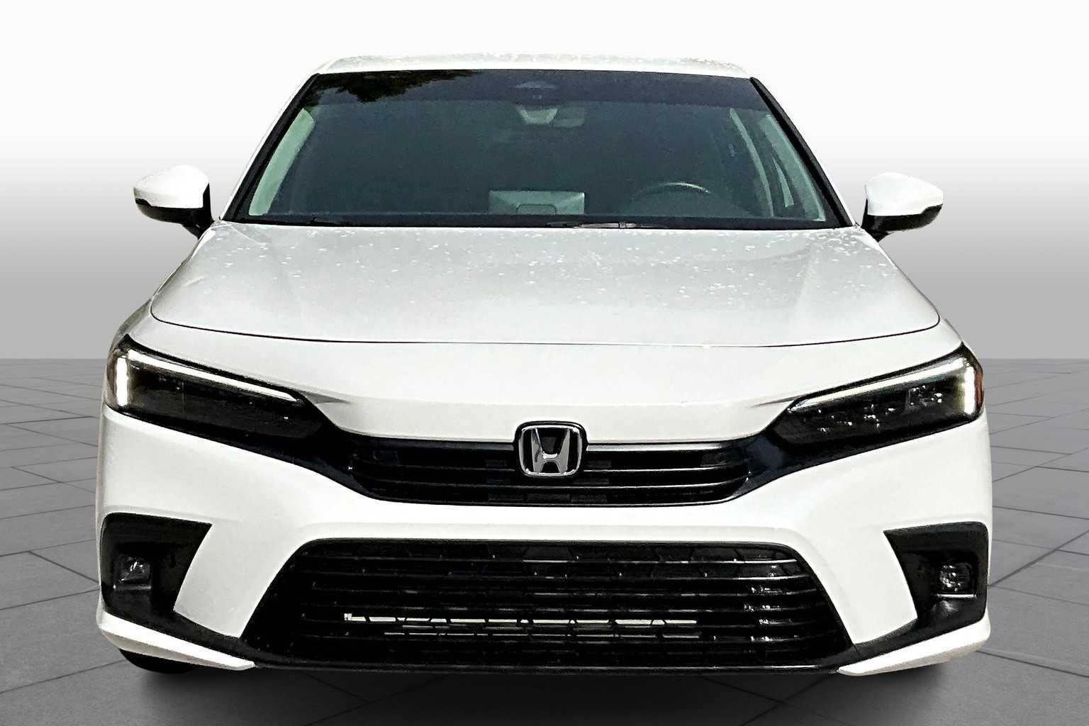 2024 Honda Civic Touring photo 3