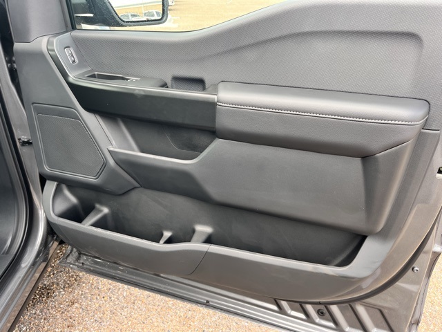 2025 Ford F-150 STX photo 19
