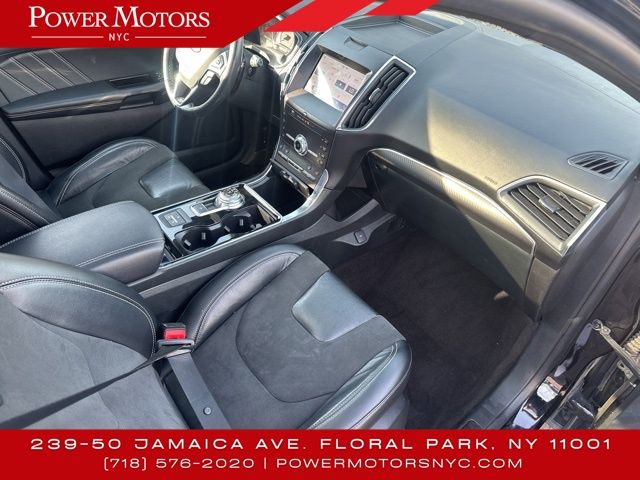 2020 Ford Edge ST photo 33