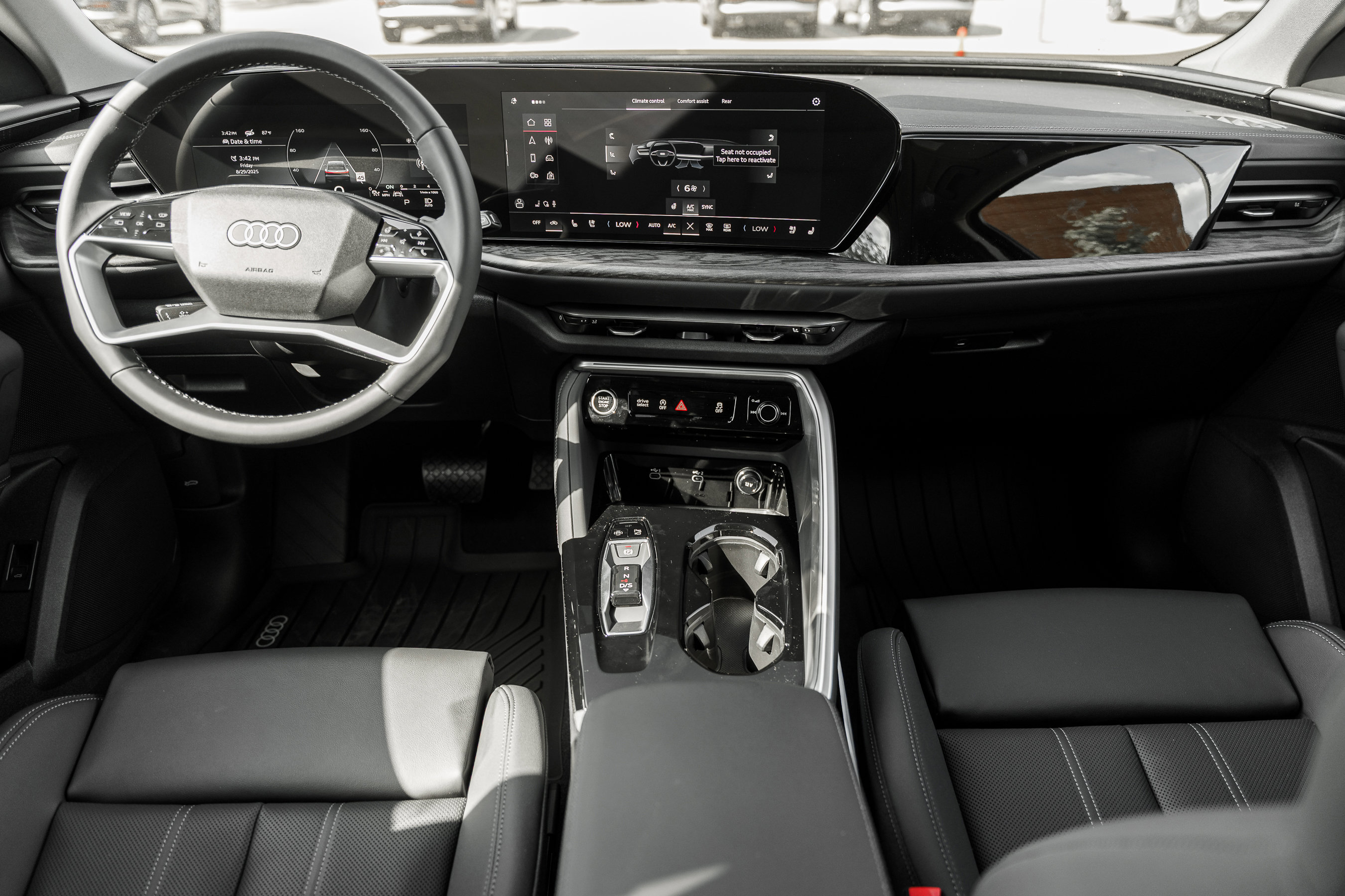 2025 Audi Q5 Premium Plus photo 8