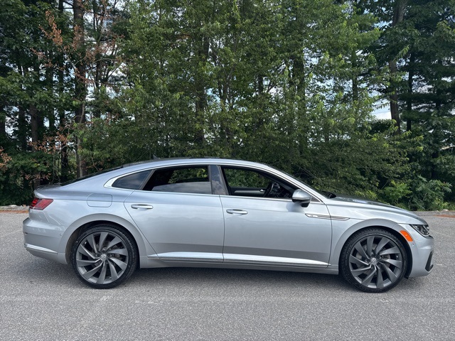 2020 Volkswagen Arteon SEL Premium R-Line photo 2