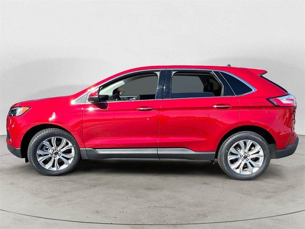 2024 Ford Edge Titanium photo 5