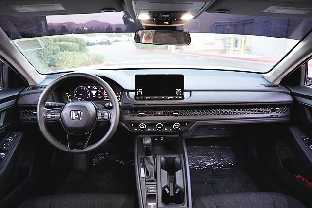 Used 2024 Silver Honda EX image 17