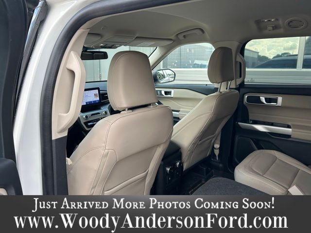 2022 Ford Explorer XLT photo 7