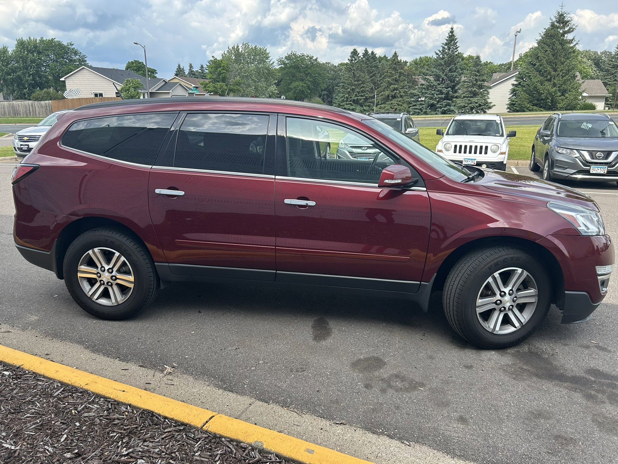 Used 2016 Chevrolet Traverse 1LT with VIN 1GNKVGKD4GJ140261 for sale in Minneapolis, Minnesota