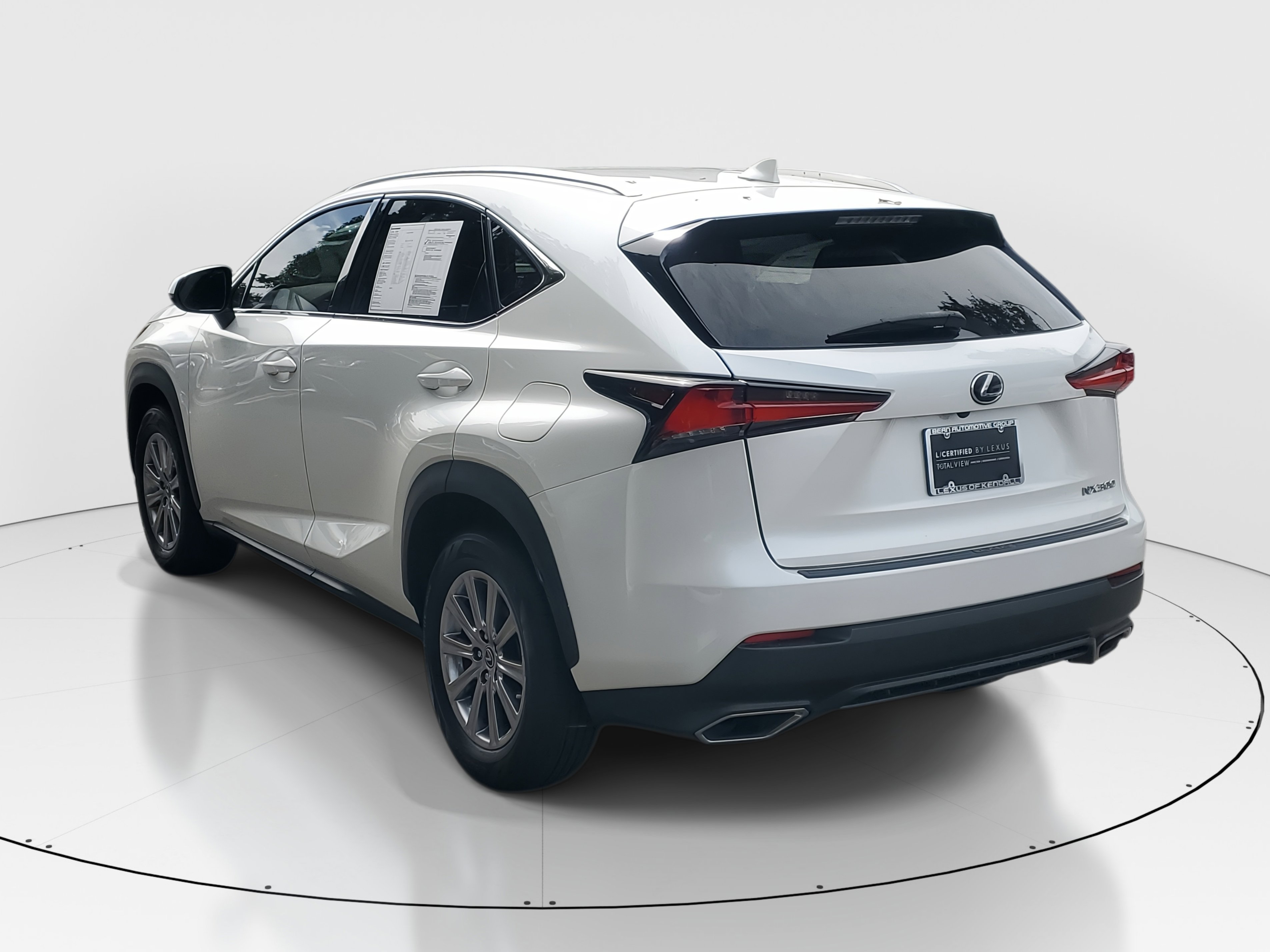 2021 Lexus NX 300 photo 4