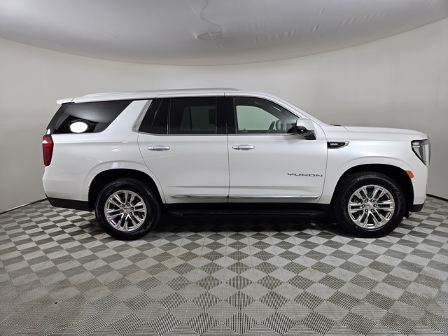 2021 Gmc Yukon SLT photo 2