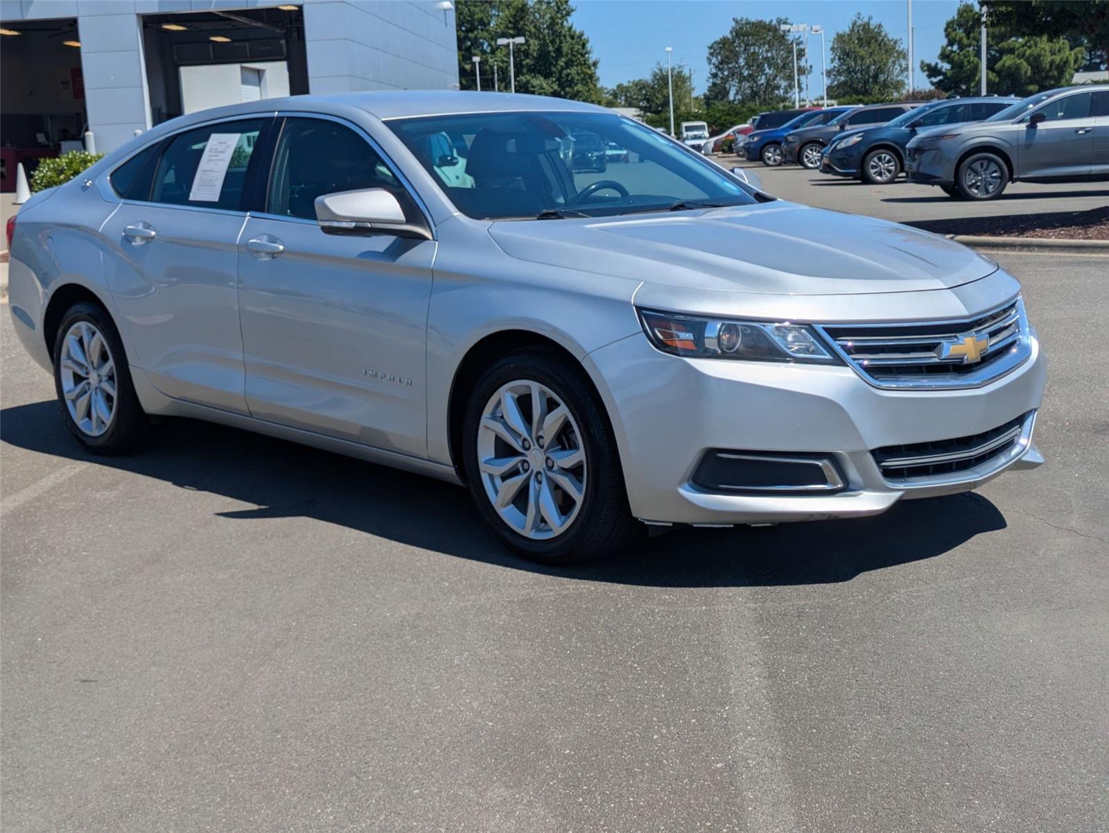 2017 Chevrolet Impala 1LT photo 3