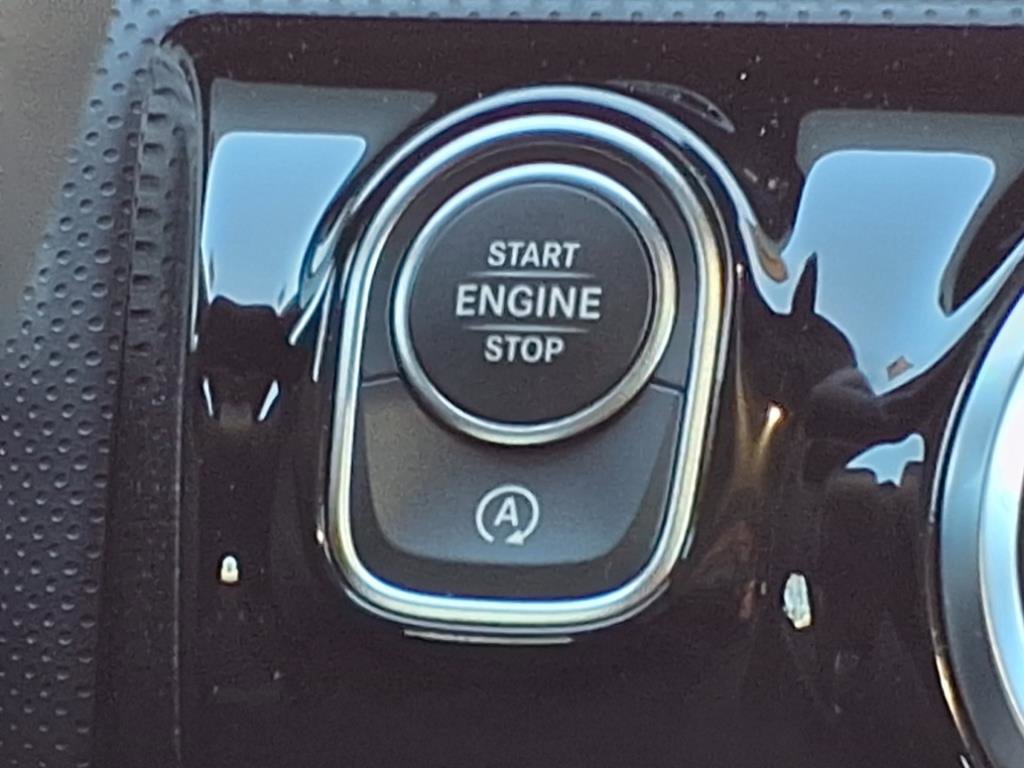 2025 Mercedes Benz CLA 250 photo 16