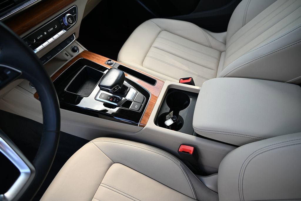 2023 Audi Q5 45 S line Premium photo 20