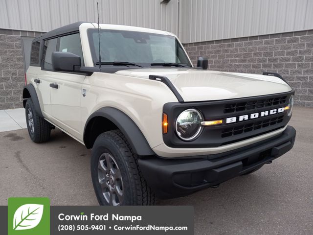 2025 Ford Bronco 4-Door Big Bend's photo