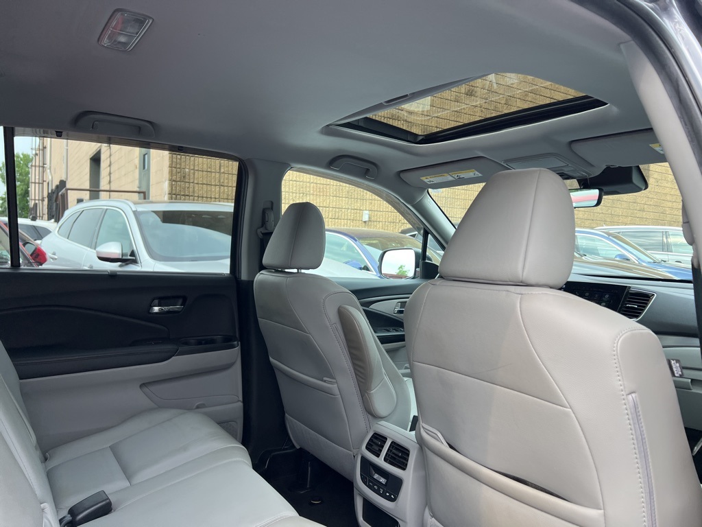 2019 Honda Pilot EX-L photo 15