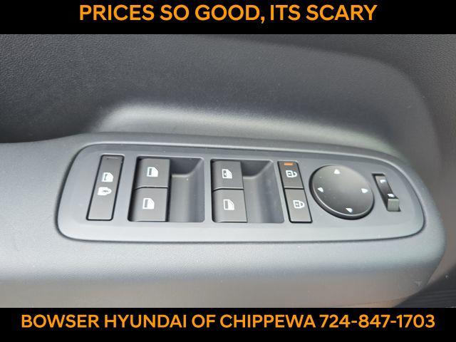 2026 Hyundai Santa Fe SE photo 4