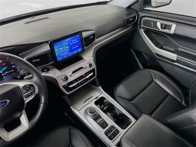 2024 Ford Explorer XLT photo 21