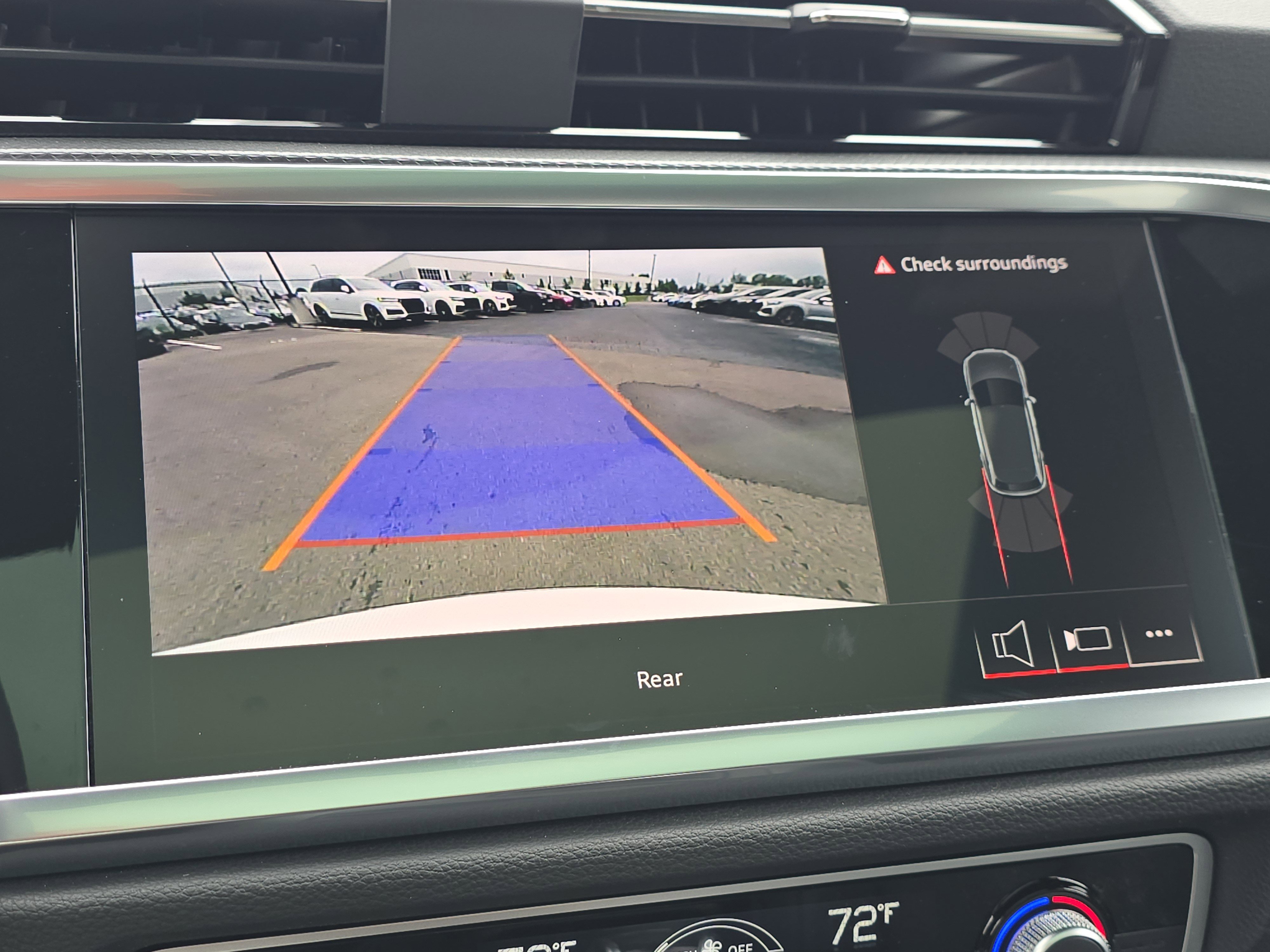 2025 Audi Q3 S line Premium photo 6