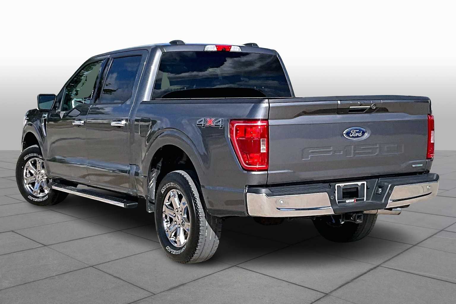 2021 Ford F-150 XLT photo 12